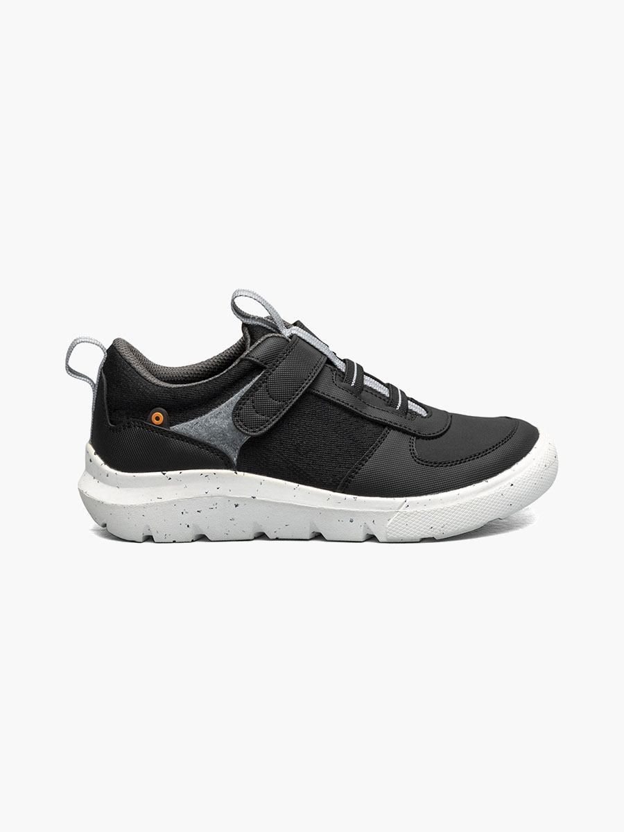 skyline kicker low barneslippers svarte